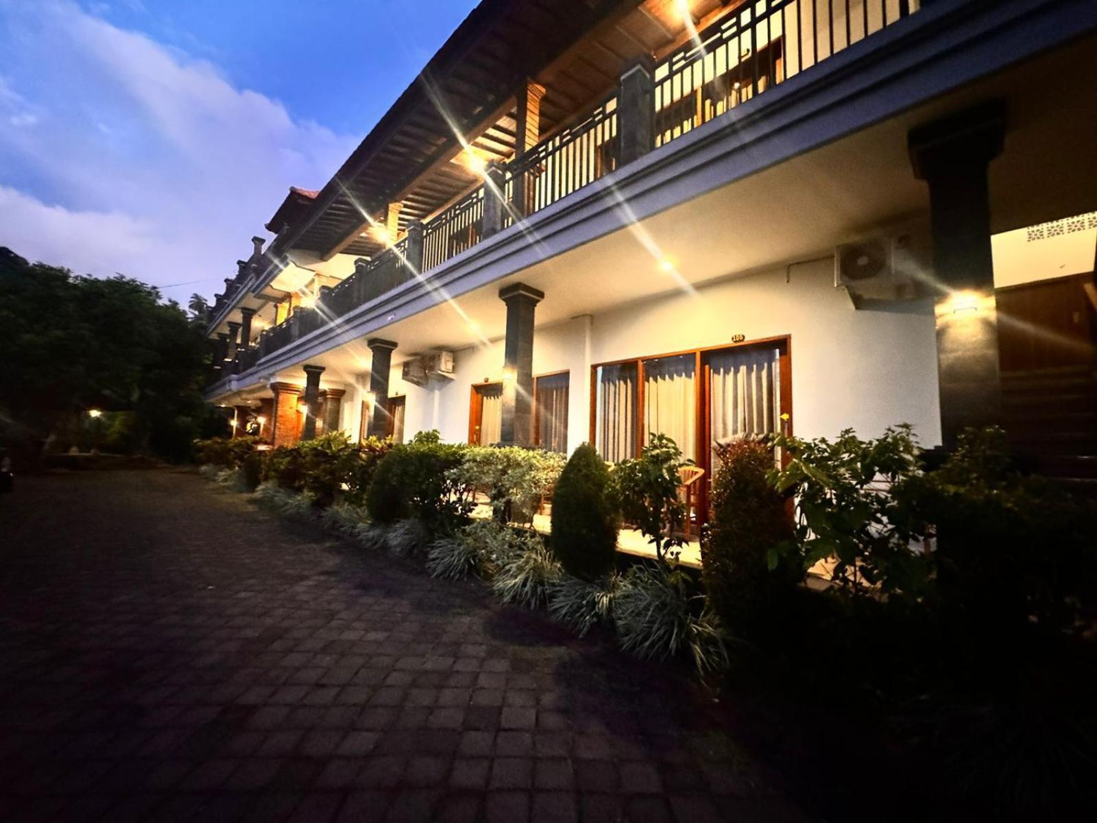 Rostika Hotel Sekumpul Pabean Buleleng Εξωτερικό φωτογραφία